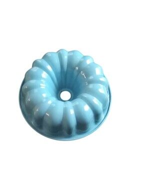 Pampered Chef Bundt Cake Pan